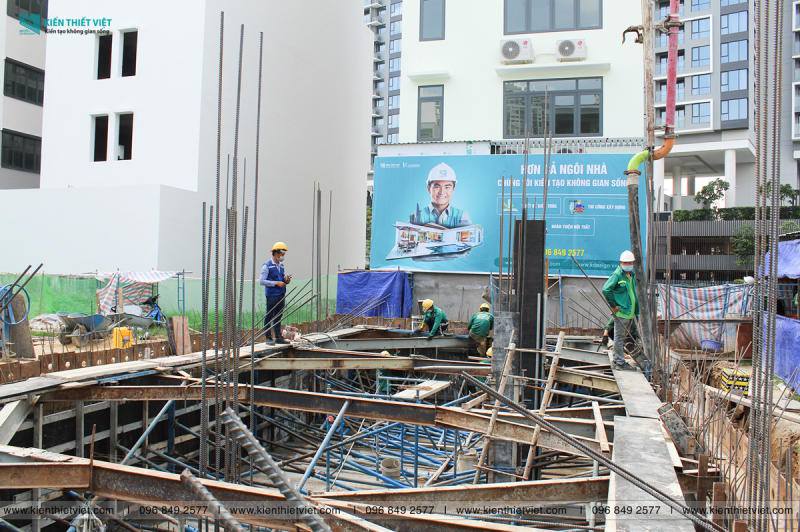 Đổ bê tông móng và đáy tầng hầm (21)